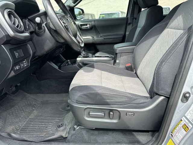 Used 2021 Toyota Tacoma TRD Off-Road w/ Technology Package RWD image 13