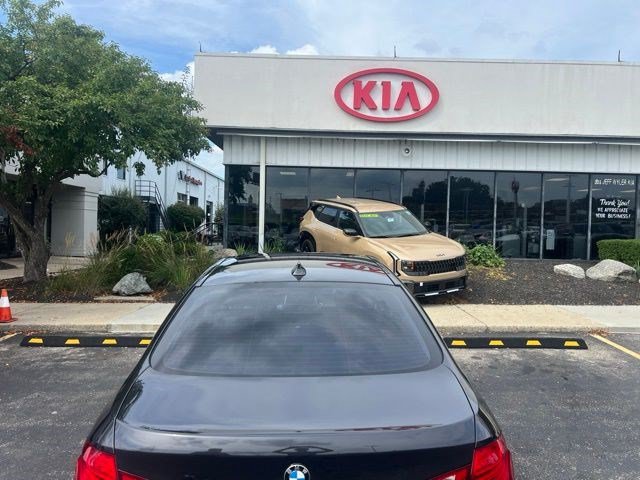 Used 2016 BMW 535i xDrive Sedan AWD/4WD image 6