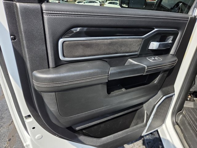 Used 2020 RAM 2500 Laramie w/ Night Edition AWD/4WD image 40