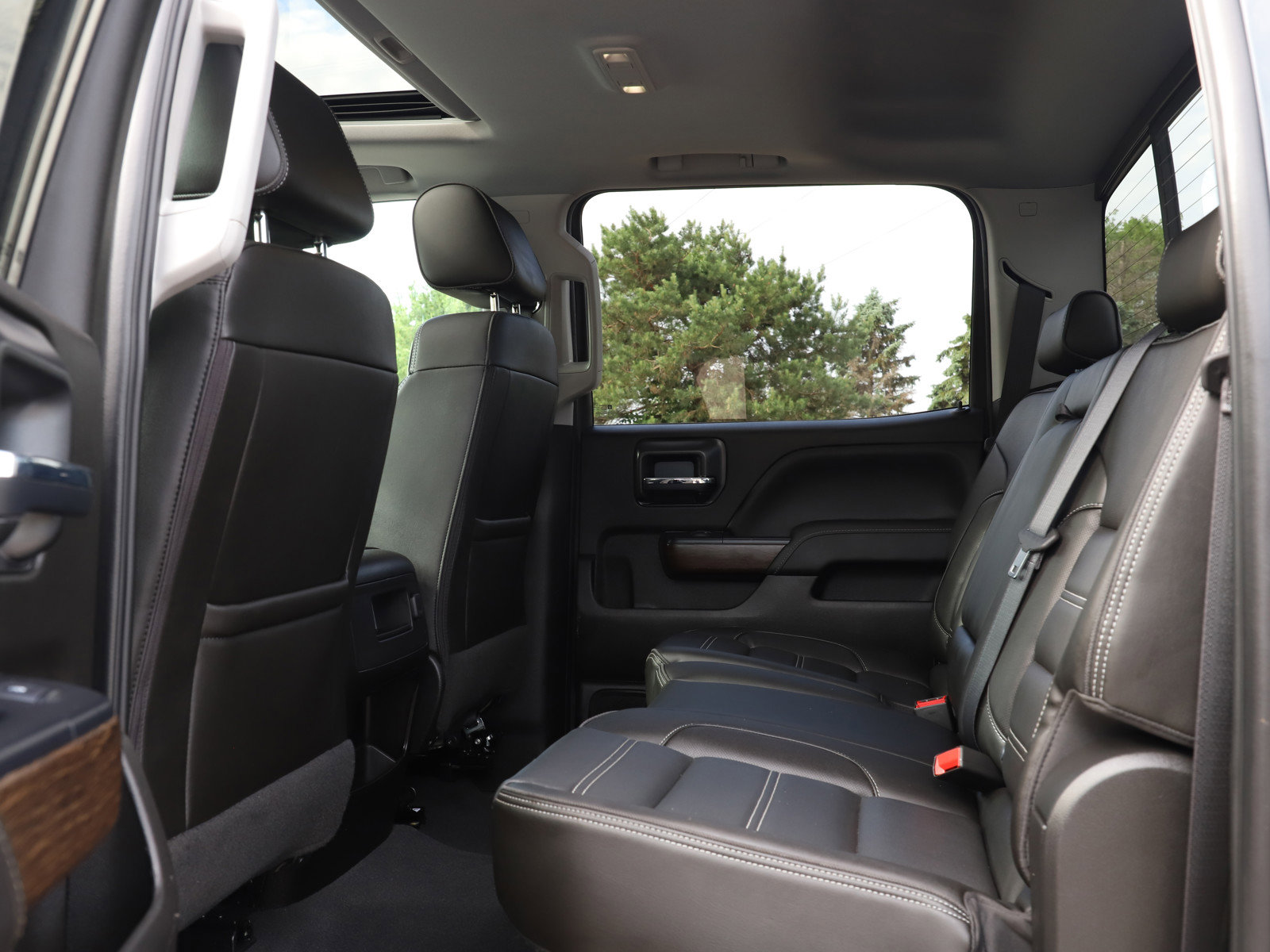 Used 2019 GMC Sierra 2500 Denali AWD/4WD image 17