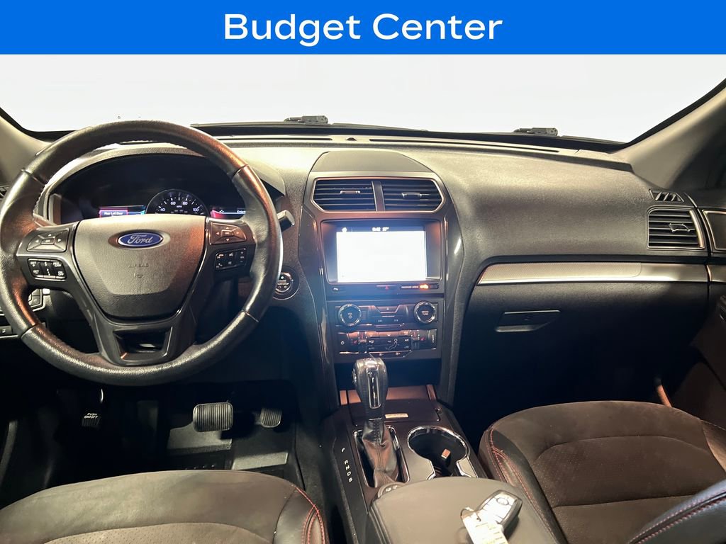 Used 2018 Ford Explorer XLT w/ Equipment Group 202A image 17