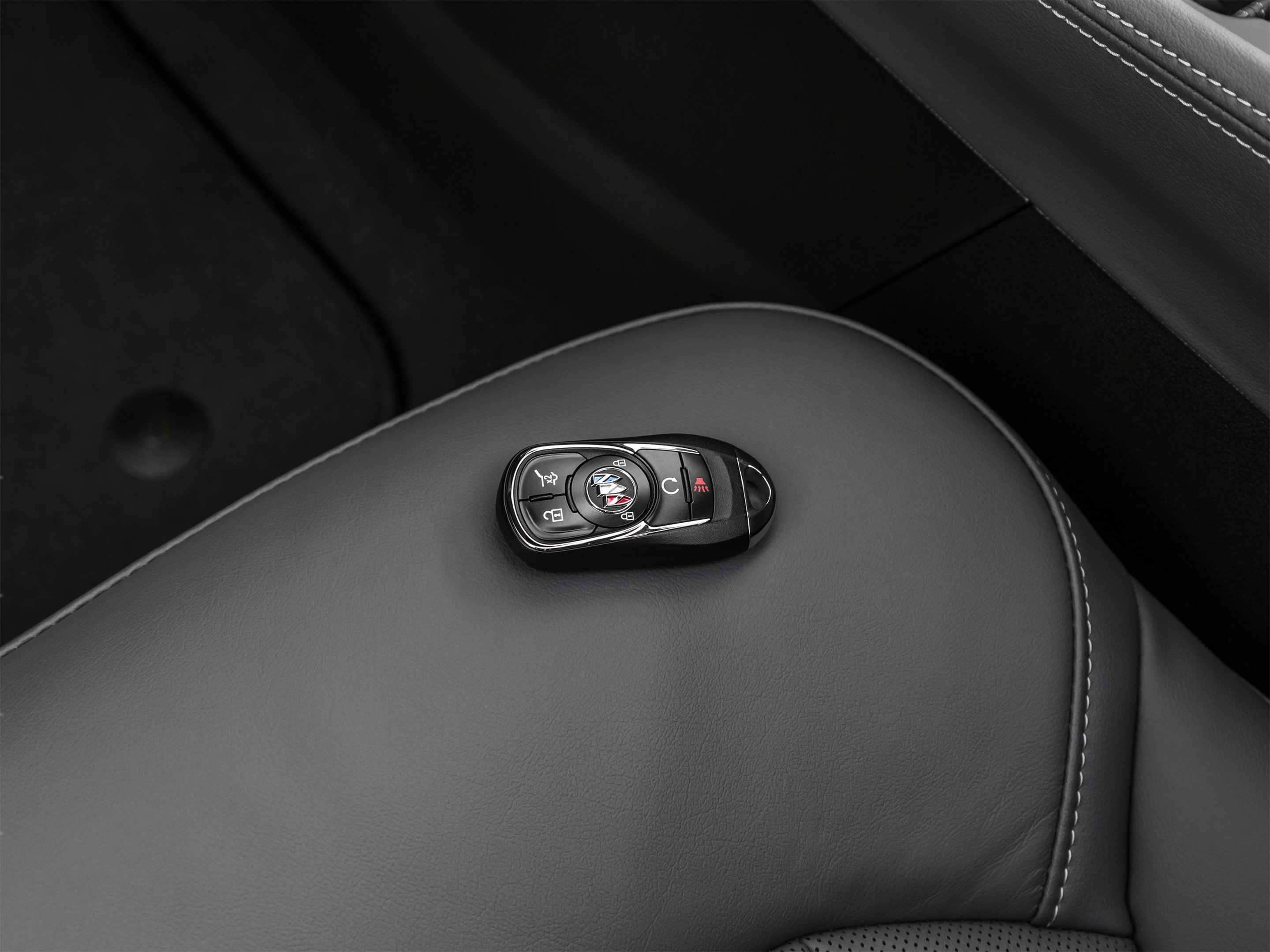 Used 2020 Buick Envision Essence FWD image 39
