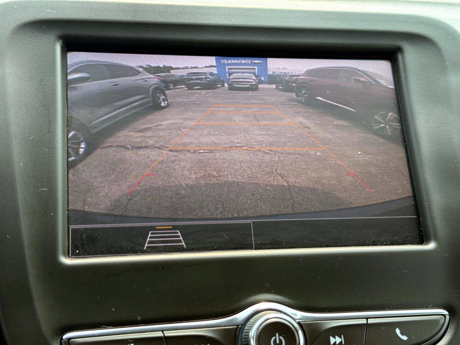 Certified 2022 Chevrolet Equinox LS w/ LS Convenience Package image 22