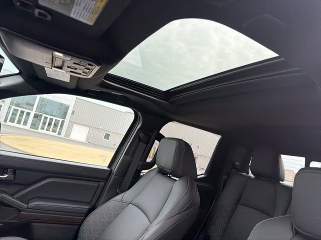 Used 2025 Toyota Tacoma Limited image 19