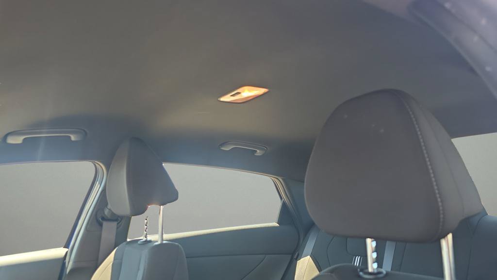 Certified 2025 Hyundai Elantra Sport FWD image 15