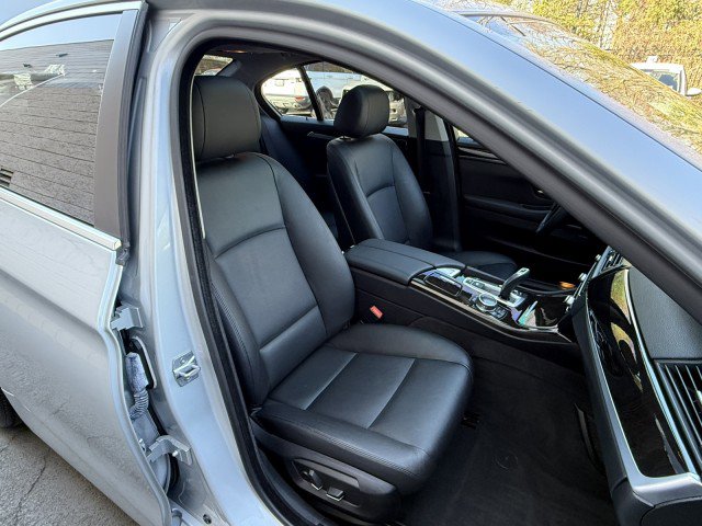 Used 2014 BMW 535d Sedan image 33