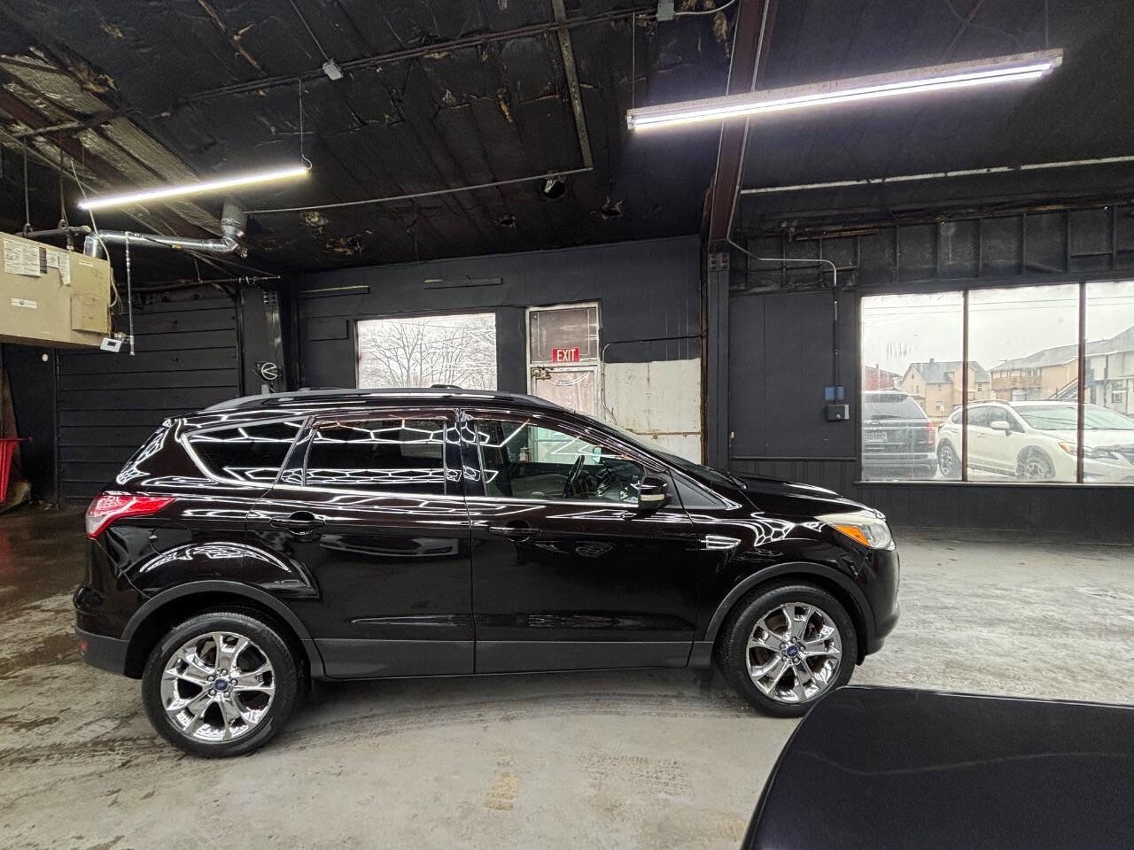 Used 2013 Ford Escape SEL image 2