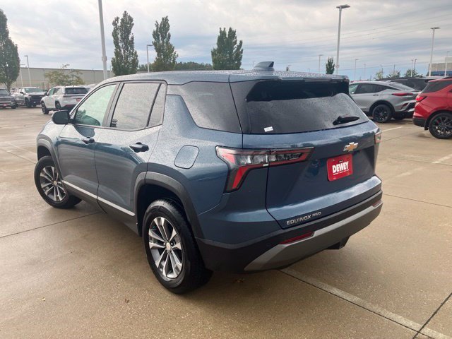 Used 2025 Chevrolet Equinox LT AWD/4WD image 6