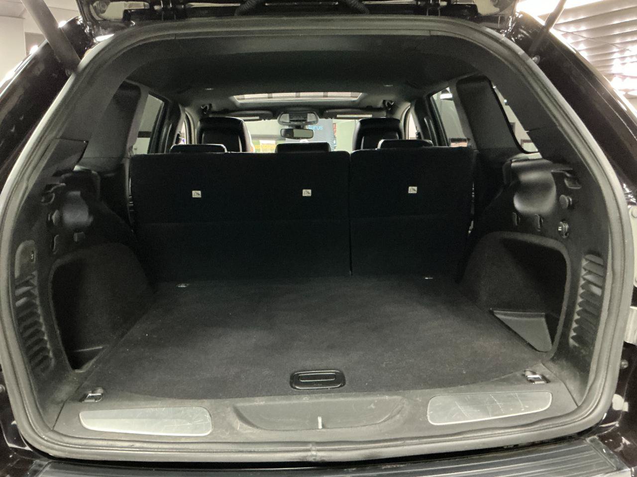Used 2019 Jeep Grand Cherokee Limited AWD/4WD image 23