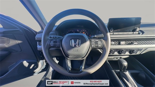 Used 2023 Honda Accord EX image 17