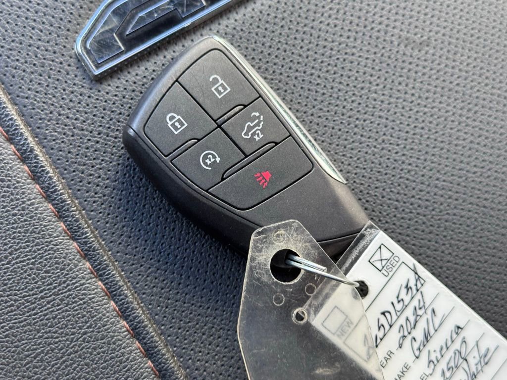 Used 2024 GMC Sierra 2500 AT4 w/ AT4 Premium Plus Package image 43