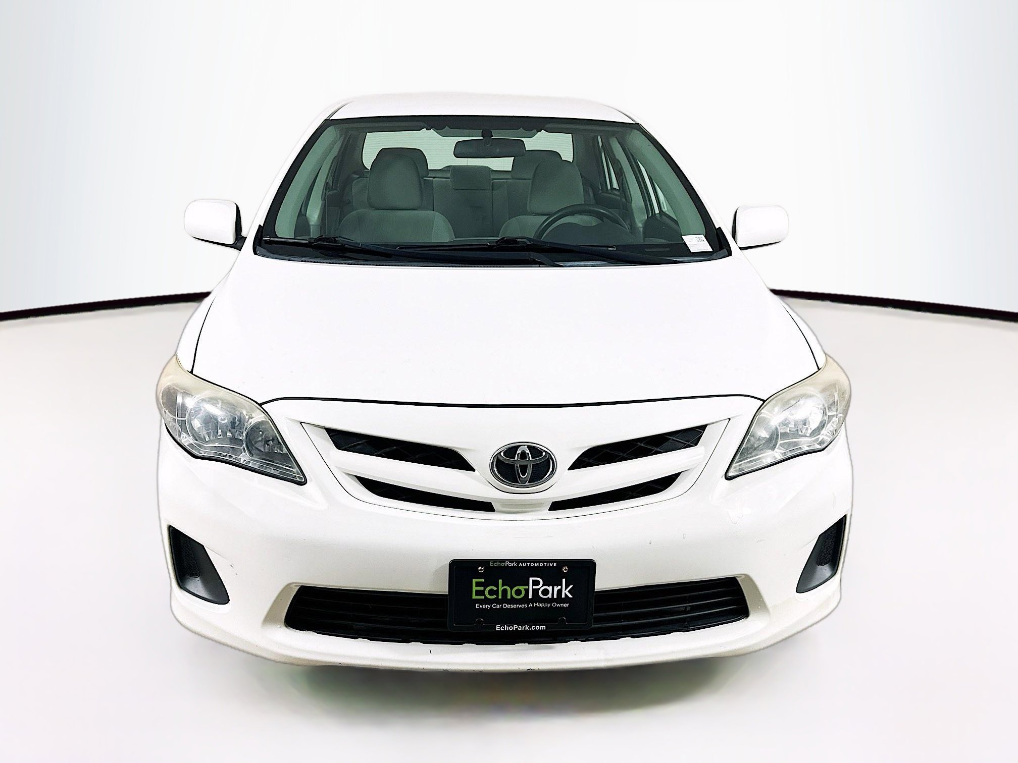 Used 2011 Toyota Corolla LE image 2