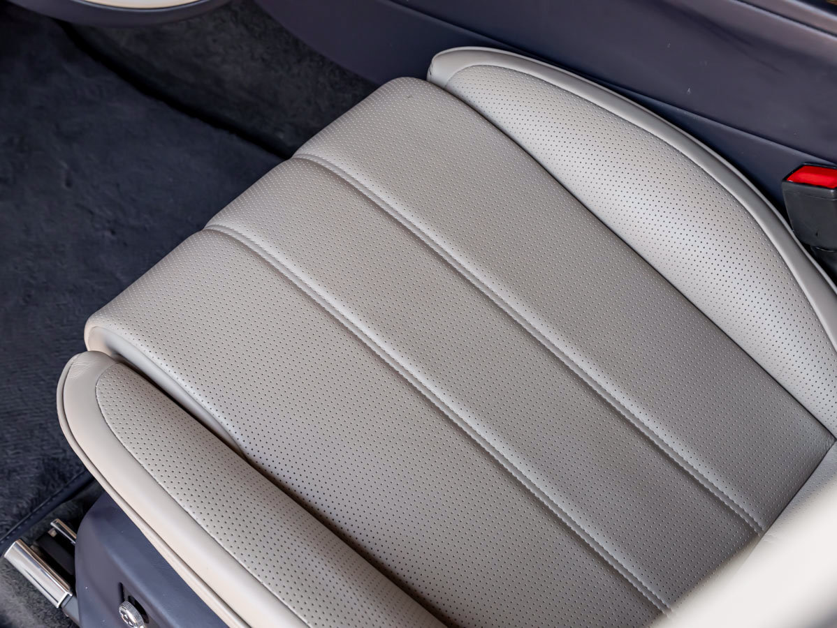 Certified 2024 Bentley Bentayga AWD/4WD image 18