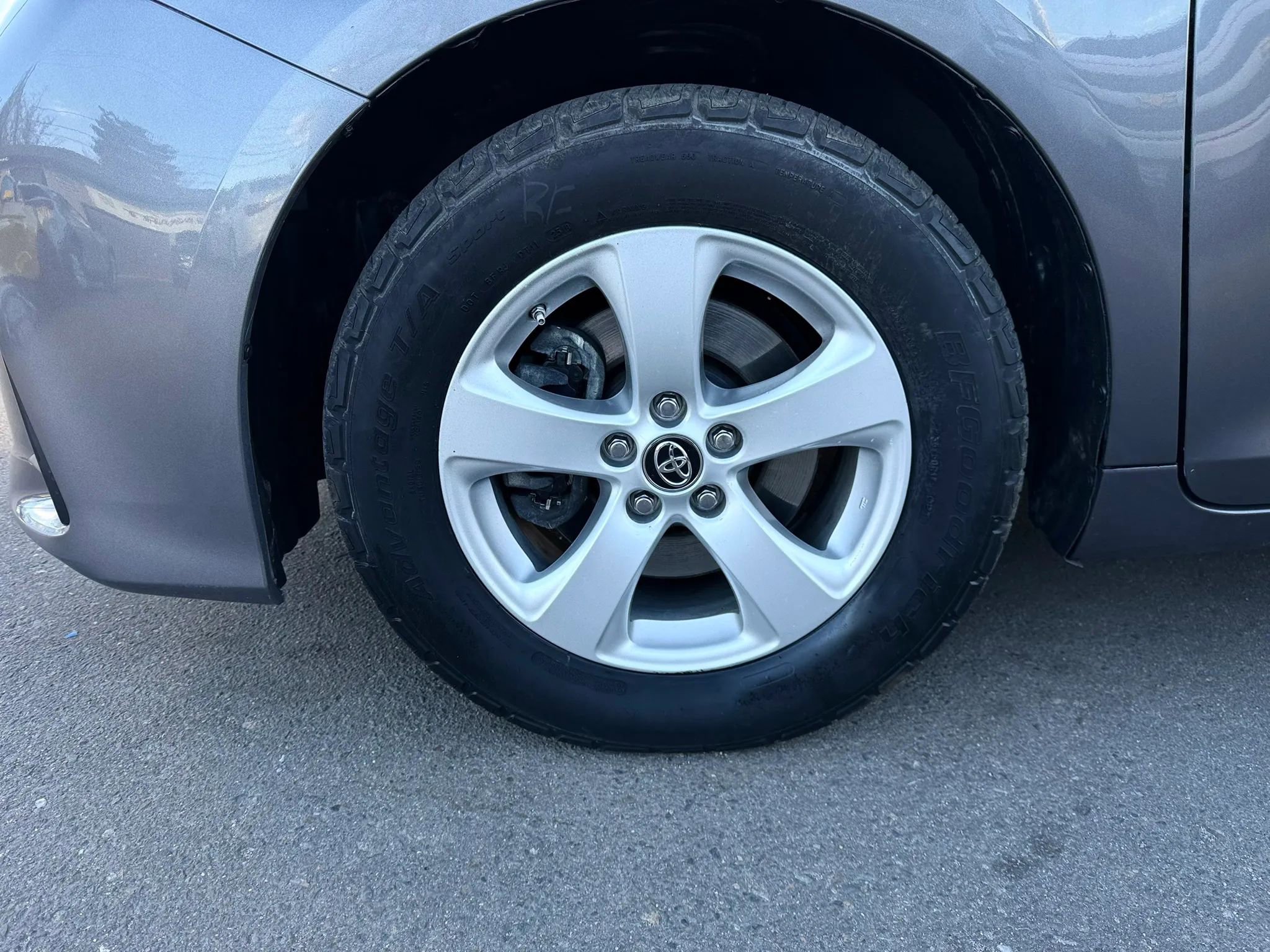 Used 2018 Toyota Sienna LE FWD image 33