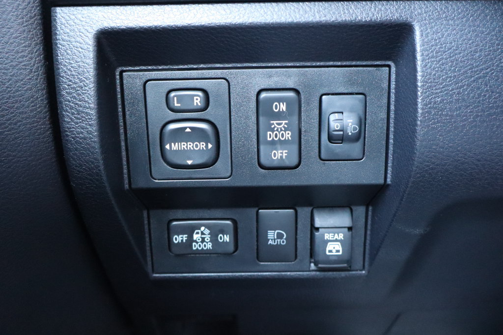 Used 2020 Toyota Tundra SR5 w/ SR5 Upgrade Package AWD/4WD image 17