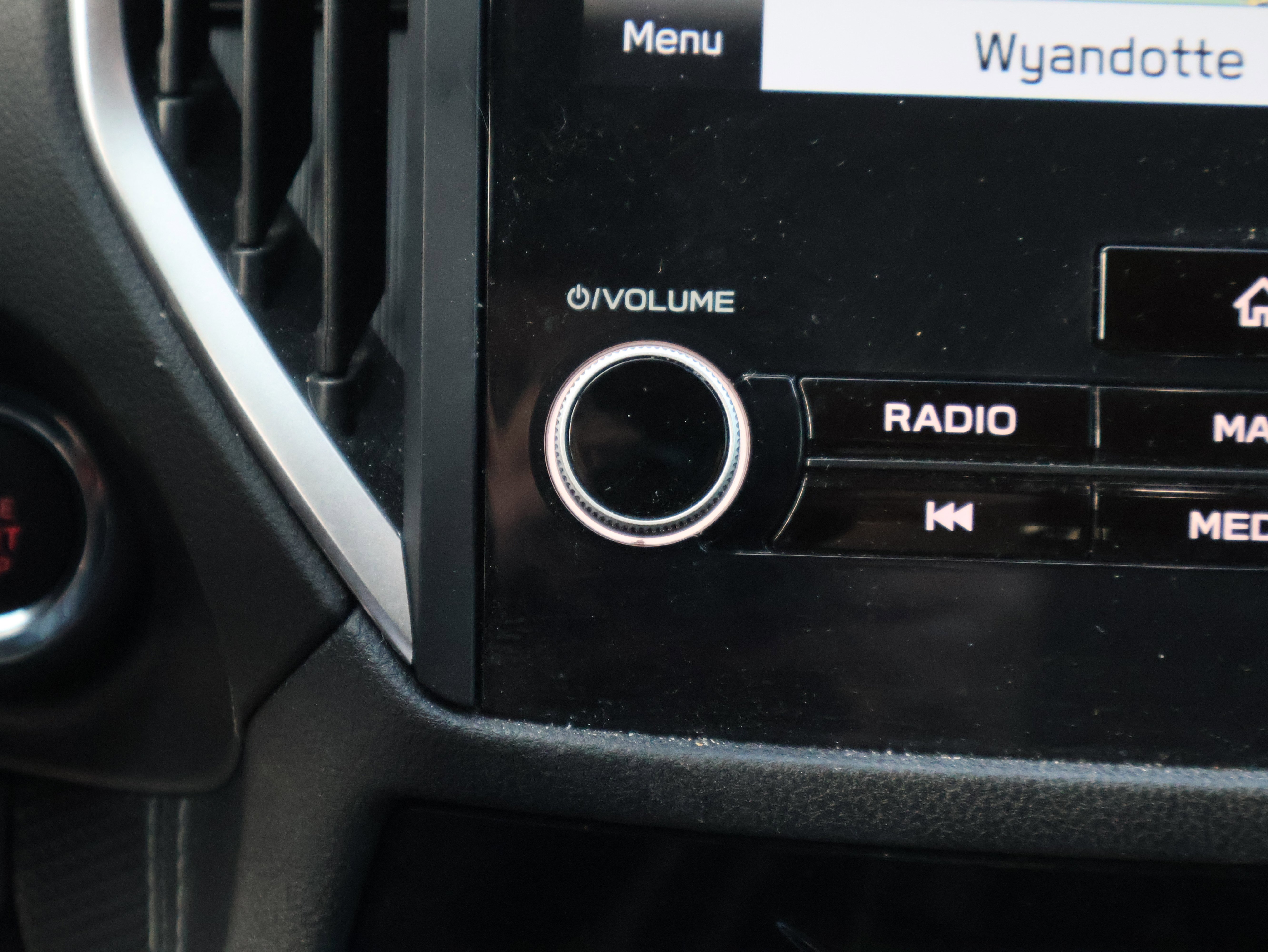 Used 2024 Subaru Forester Touring w/ POP Package 3 image 32