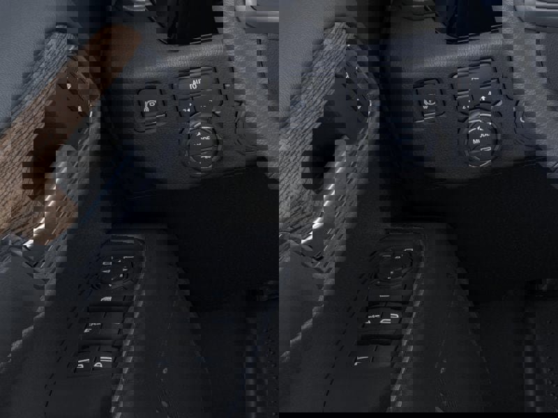 New 2025 Chevrolet Silverado 1500 LT w/ Safety Package AWD/4WD image 22