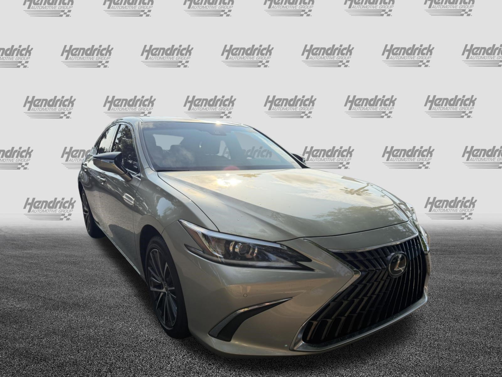 Certified 2023 Lexus ES 250 w/ Premium Package AWD/4WD image 2