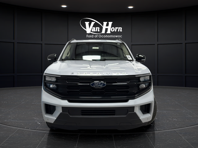 Used 2025 Ford Expedition Max Active AWD/4WD image 2
