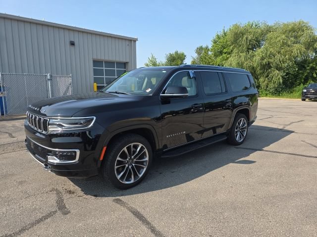 Used 2024 Jeep Wagoneer L Series II w/ Convenience Group I AWD/4WD image 3