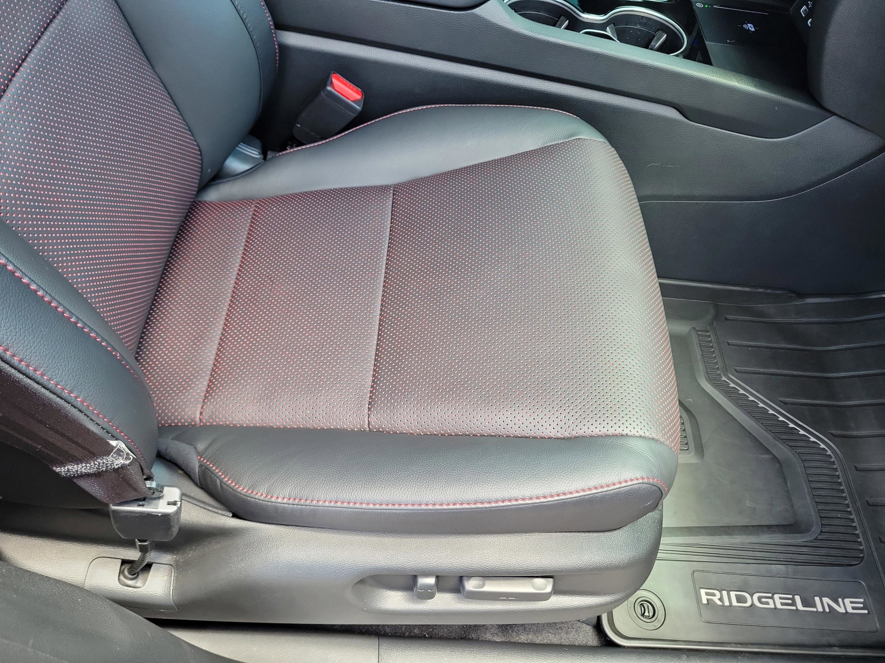 Certified 2024 Honda Ridgeline Black Edition image 19