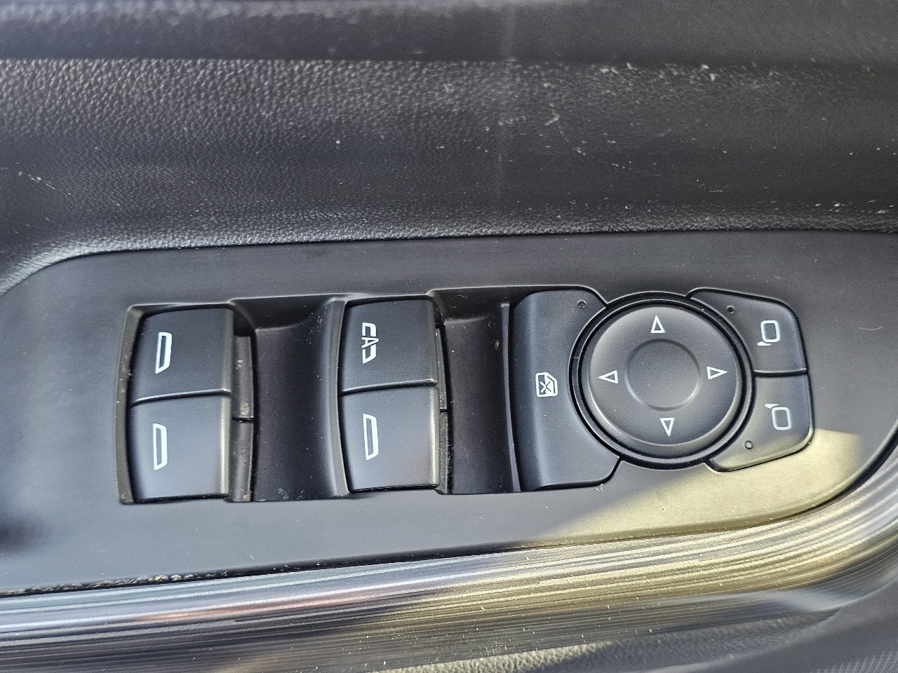 Used 2019 GMC Acadia SLT image 24