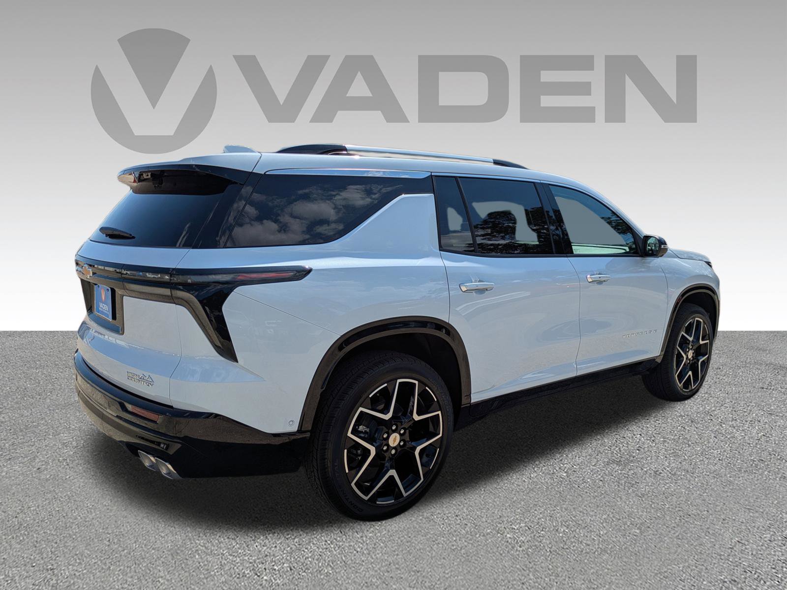 New 2026 Chevrolet Traverse High Country FWD image 28