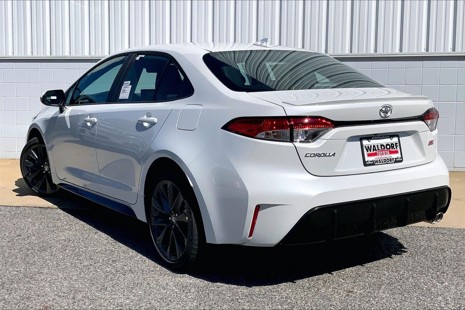 New 2026 Toyota Corolla SE FWD image 3