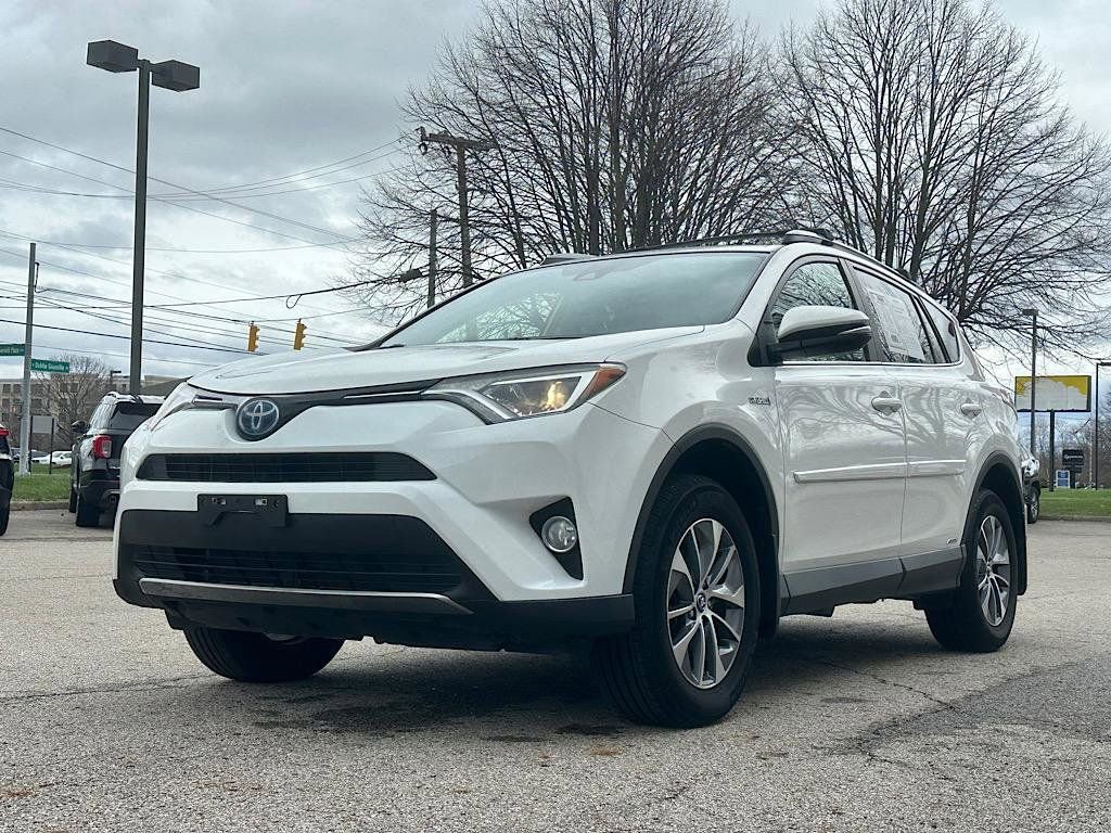 Certified 2018 Toyota RAV4 XLE w/ Protection Package image 1