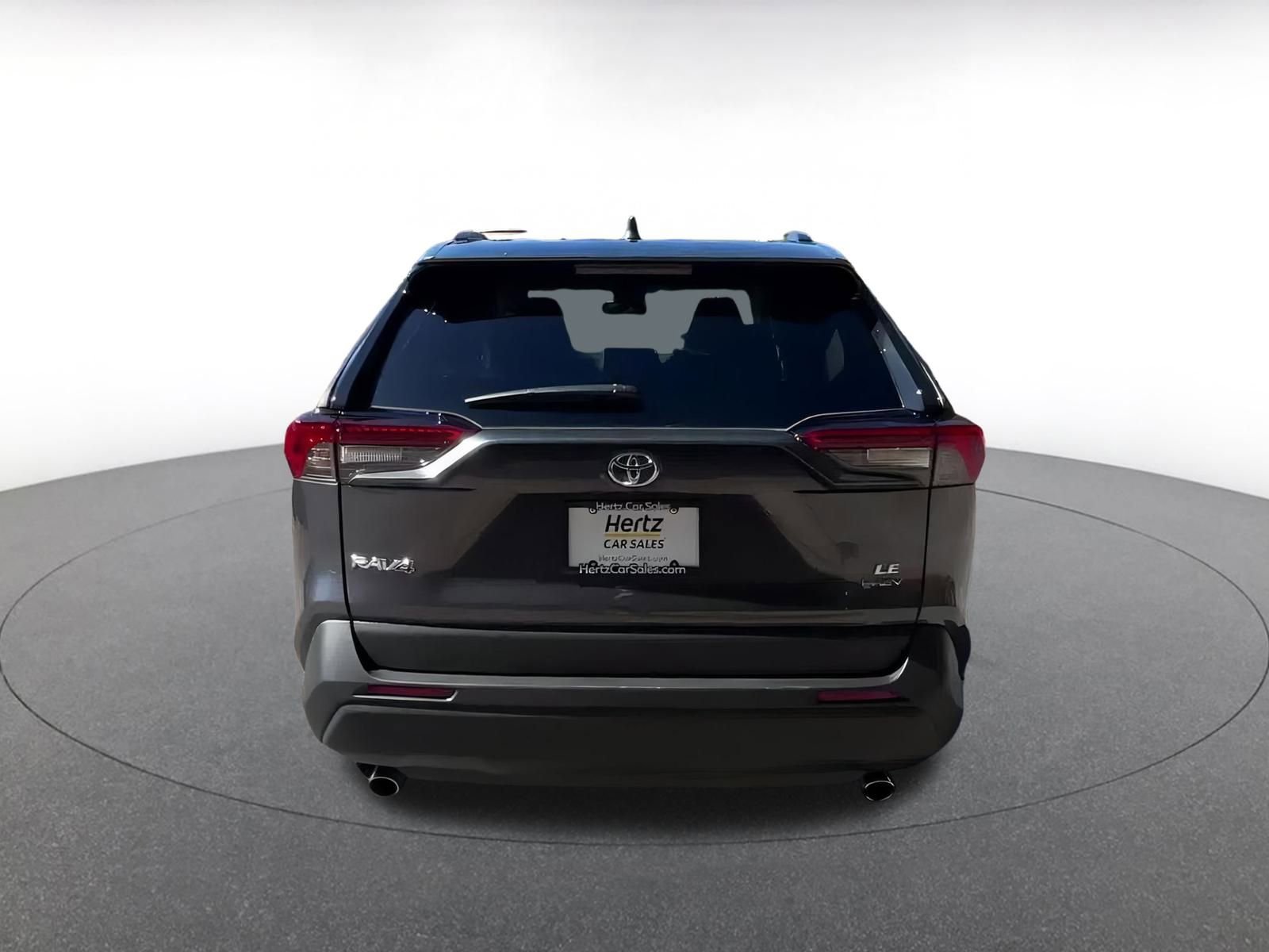 Used 2025 Toyota RAV4 LE image 12
