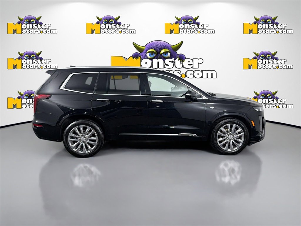 Used 2023 Cadillac XT6 Premium Luxury image 4