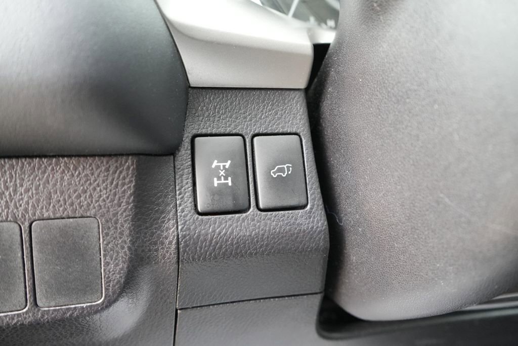 Used 2016 Toyota RAV4 XLE image 27