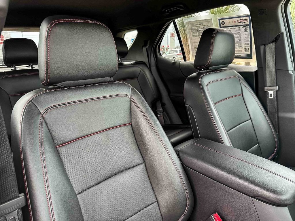 Certified 2022 Chevrolet Equinox RS w/ RS Leather Package image 23
