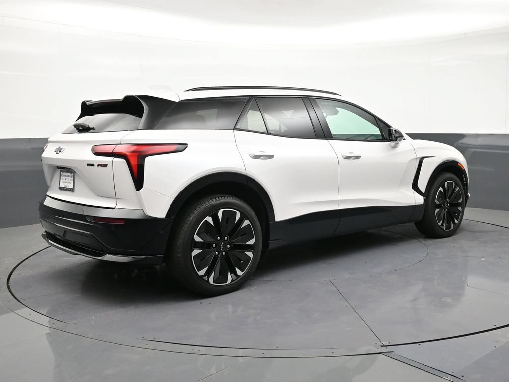 Used 2025 Chevrolet Blazer EV RS w/ Super Cruise Package AWD/4WD image 5