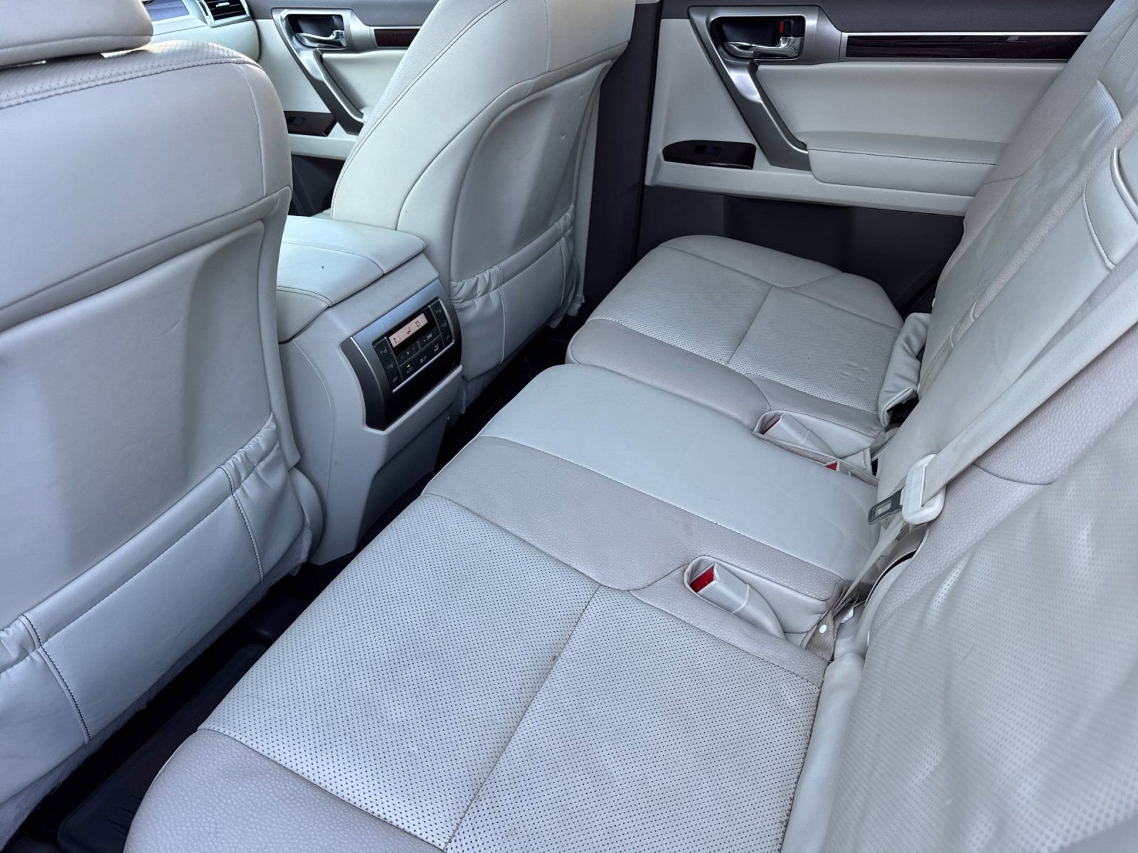 Used 2019 Lexus GX 460 Premium w/ Premium Package image 12