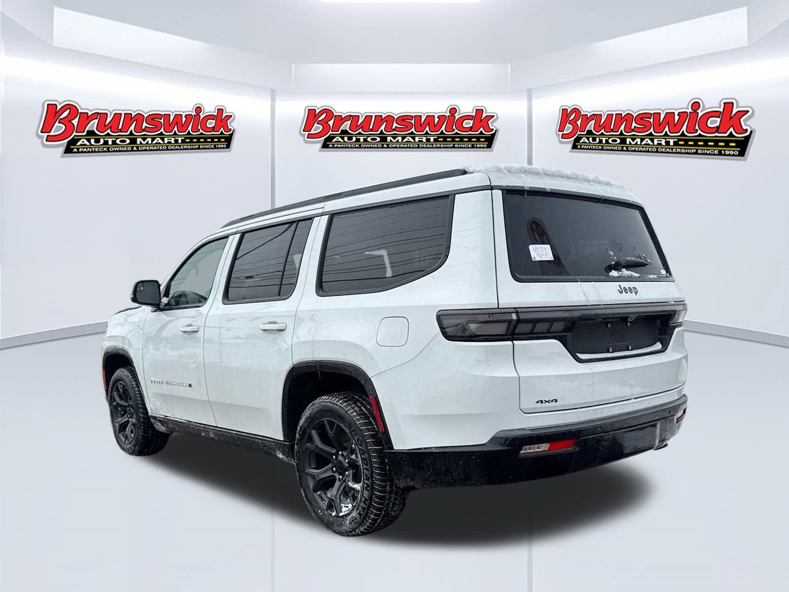 New 2026 Jeep Grand Wagoneer Limited w/ Premium Group II AWD/4WD image 4