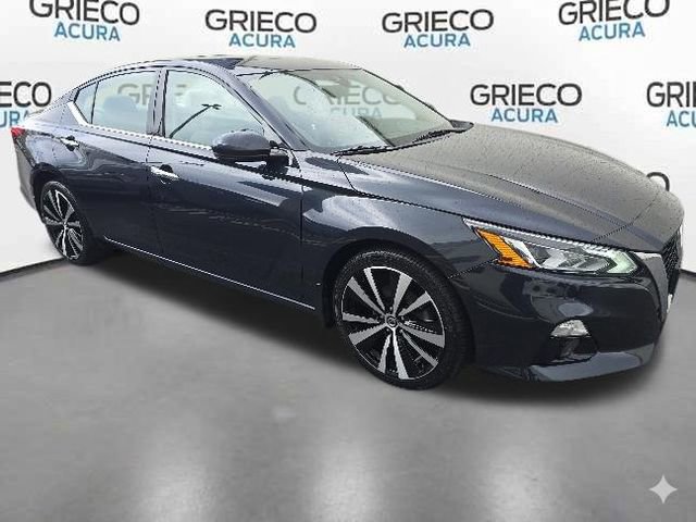 Used 2019 Nissan Altima 2.5 Platinum AWD/4WD image 1