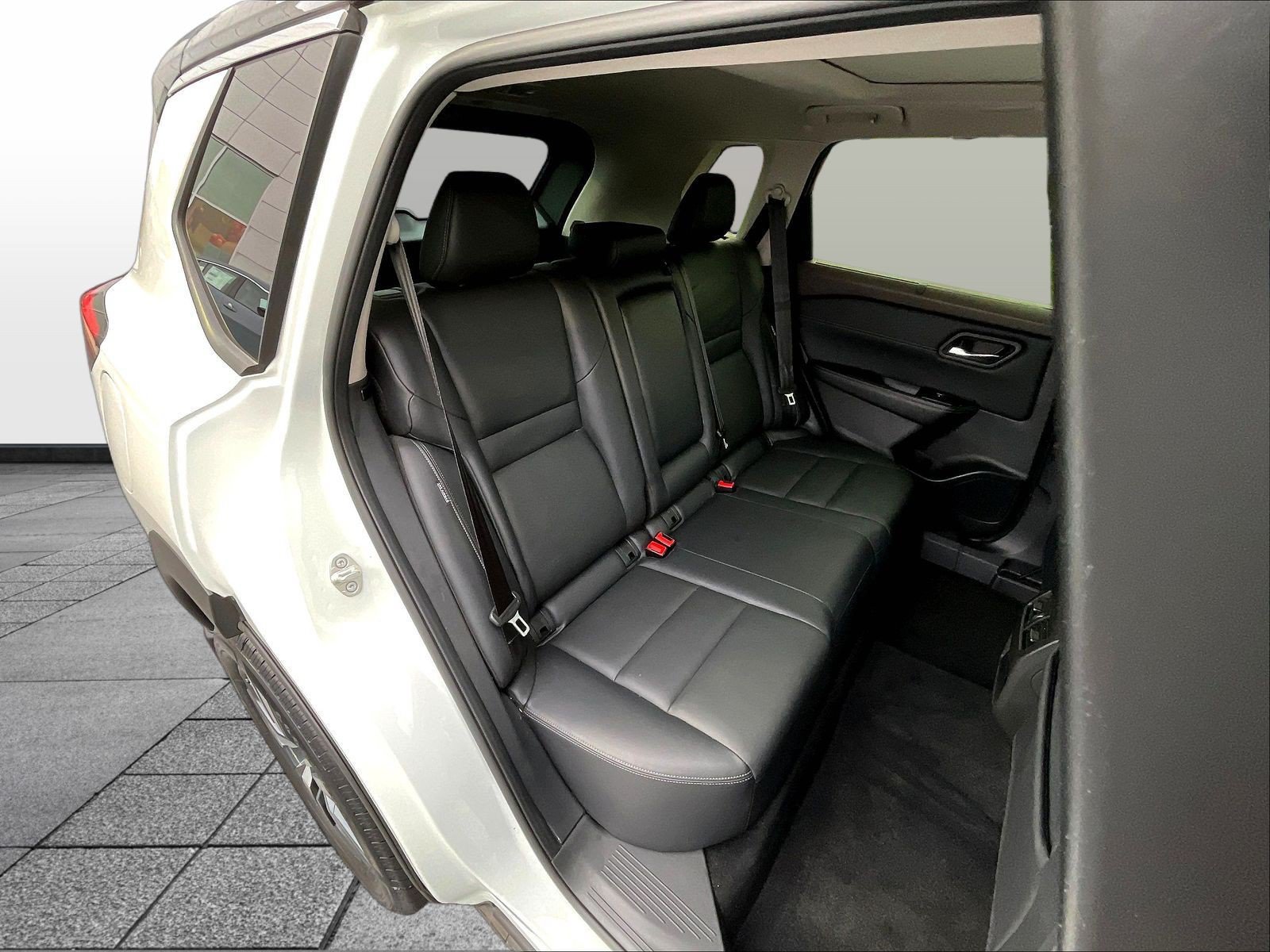 Certified 2023 Nissan Rogue SL w/ SL Premium Package AWD/4WD image 28