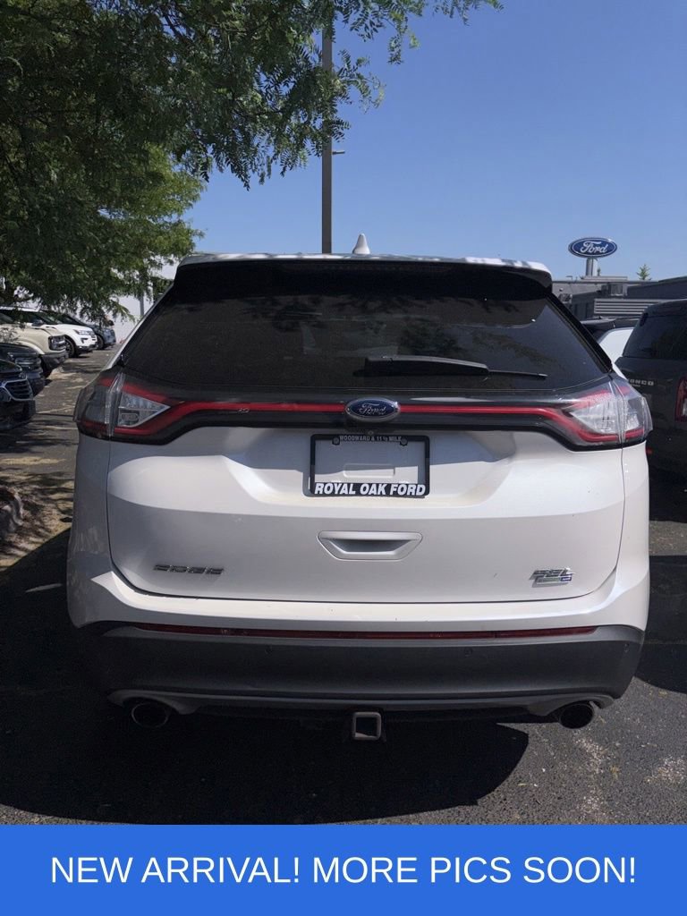Used 2017 Ford Edge SEL w/ Equipment Group 201A AWD/4WD image 4