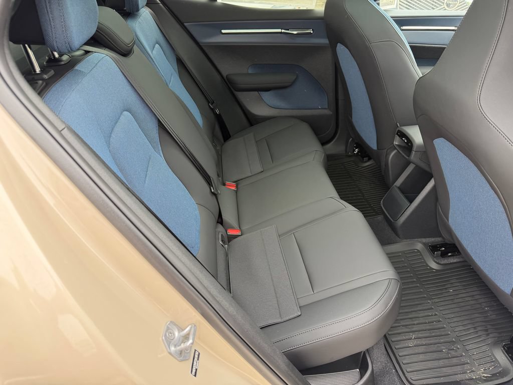 New 2026 Volvo EX30 Plus w/ Protection Package Premier AWD/4WD image 11