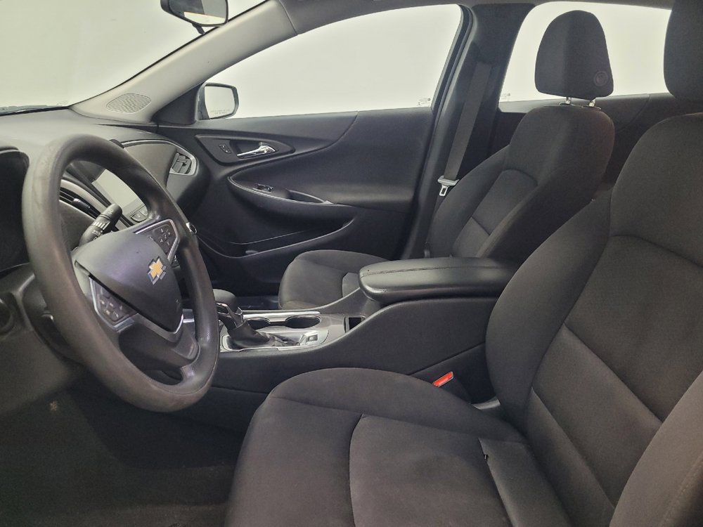 Used 2022 Chevrolet Malibu LT FWD image 17