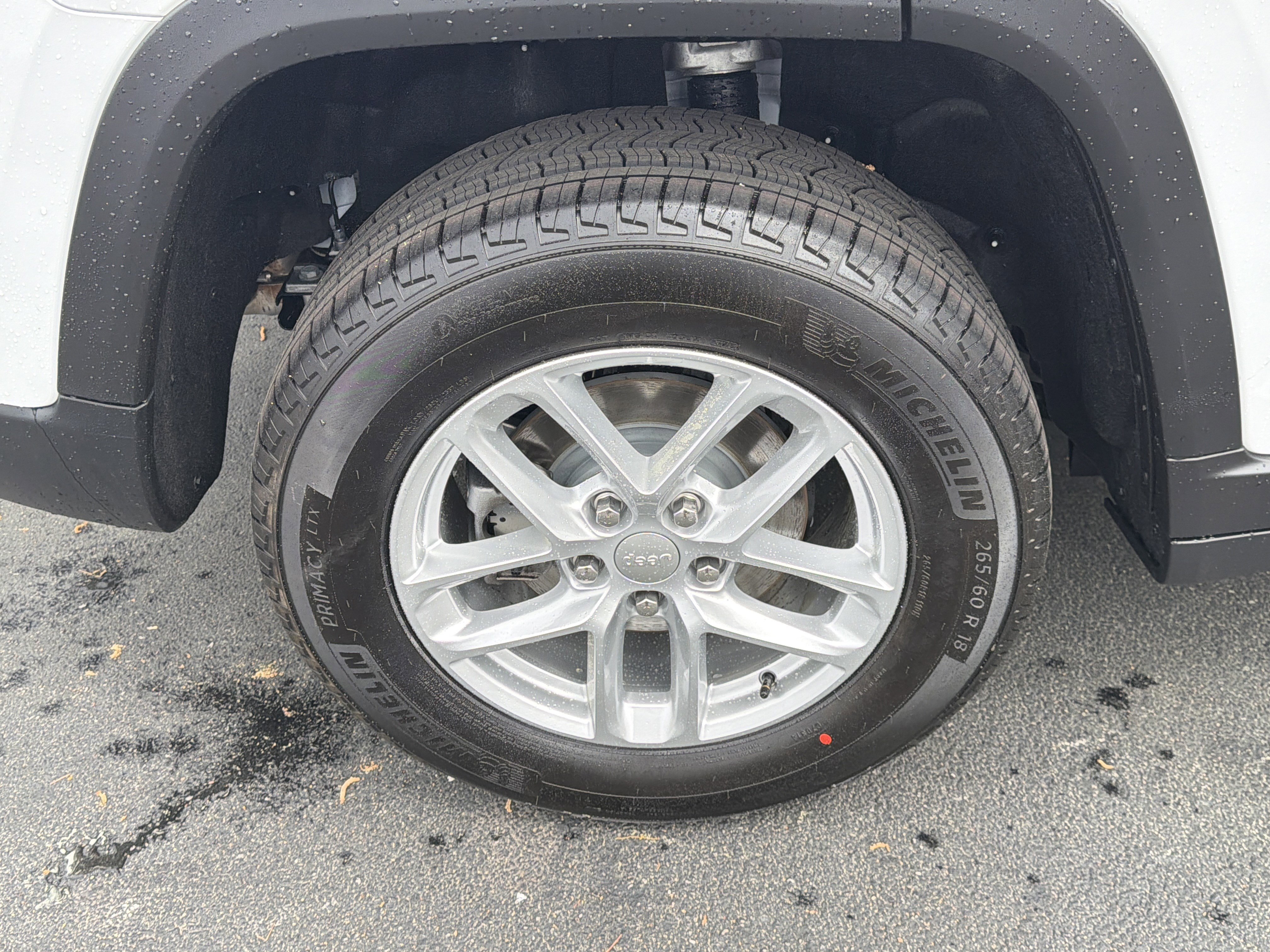 New 2026 Jeep Grand Cherokee Laredo w/ Trailer Tow Package image 21