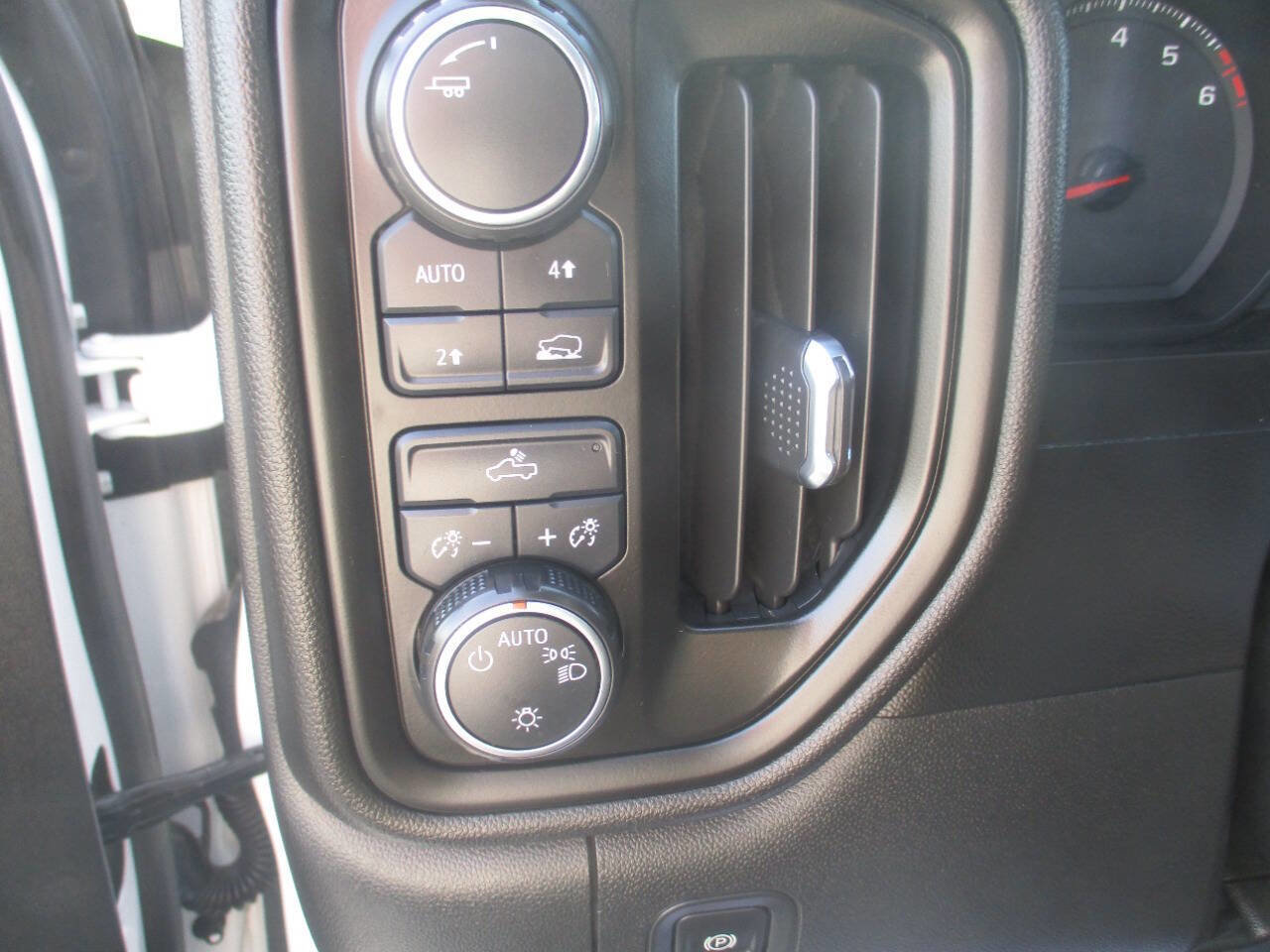 Used 2020 Chevrolet Silverado 1500 W/T w/ WT Value Package image 17