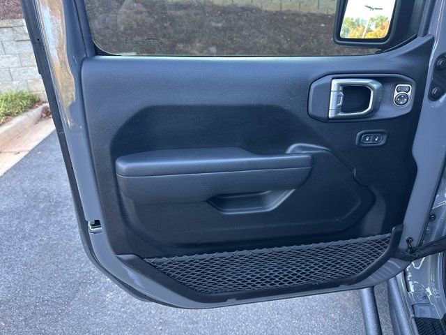 Certified 2023 Jeep Wrangler Unlimited Rubicon w/ Cold Weather Group image 11