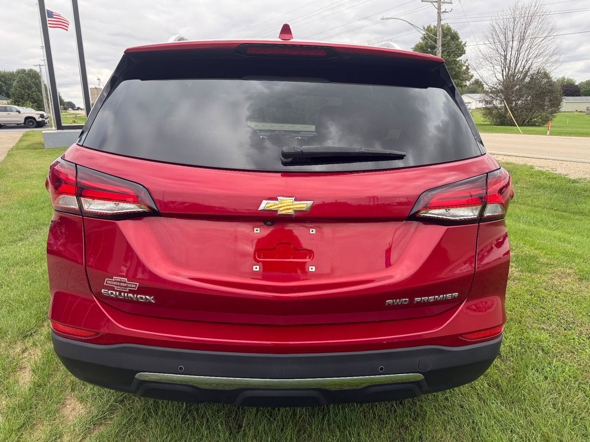 Certified 2024 Chevrolet Equinox Premier AWD/4WD image 6