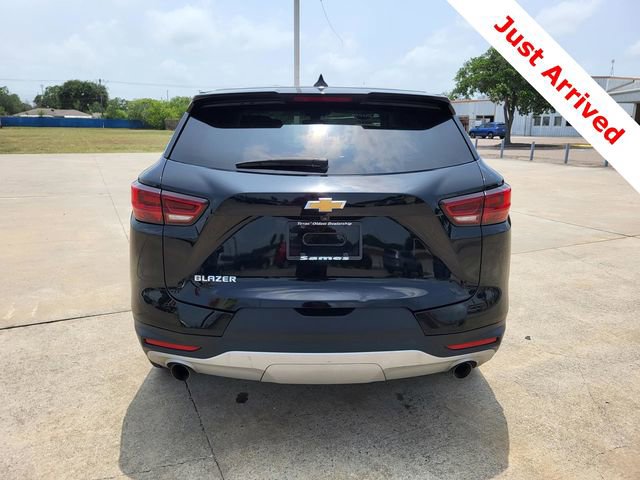 Used 2025 Chevrolet Blazer LT FWD image 18