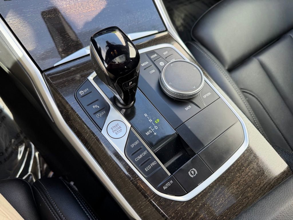 Used 2022 BMW 330i Sedan w/ Premium Package image 27