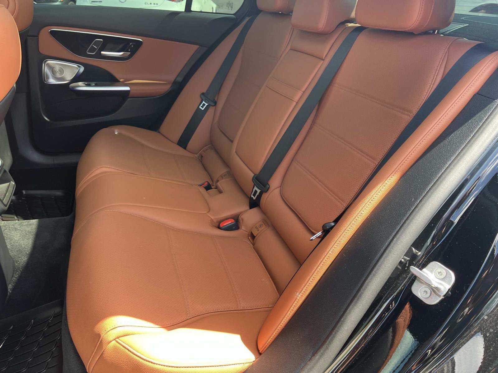 Certified 2026 Mercedes-Benz C 300 4MATIC Sedan image 15