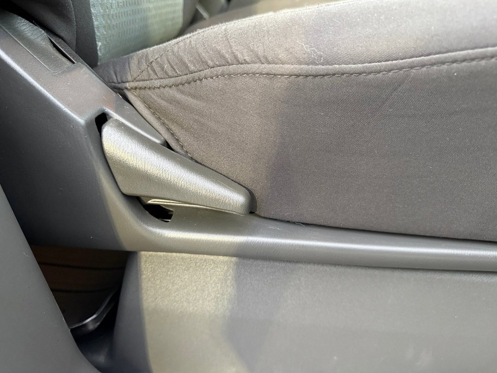 Used 2006 Nissan Titan SE image 14