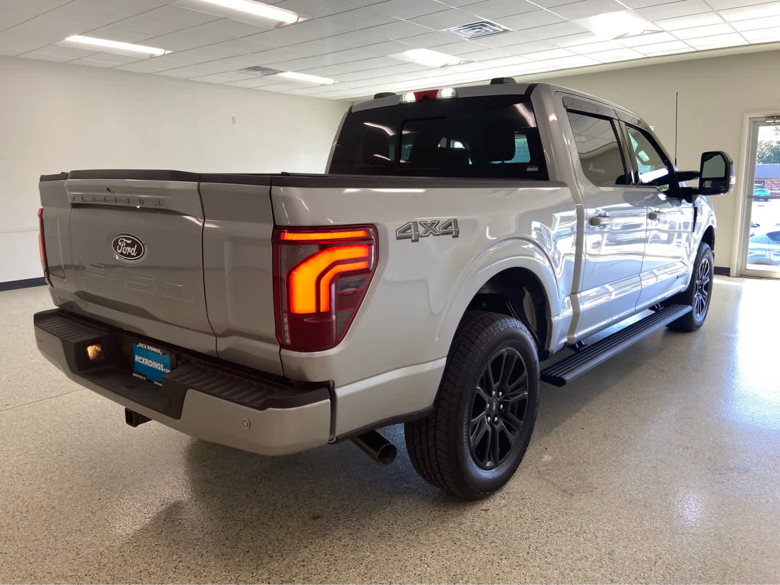 New 2025 Ford F150 Platinum w/ Equipment Group 702A High image 5